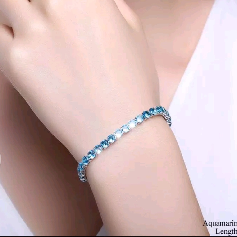 Bracelet.!😍